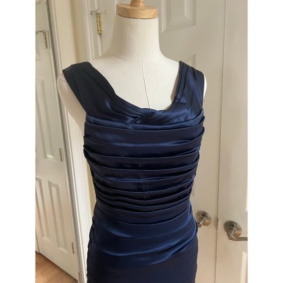Alice + Olivia Silky Voloshin Aliska Navy Blue Ruched Satin Sheath Dress - Picture 4 of 15